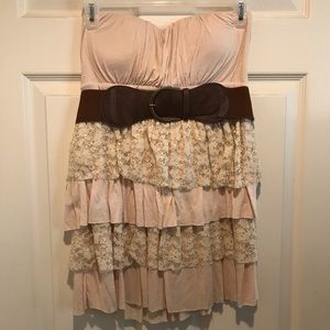 Strapless tiered belted top, L